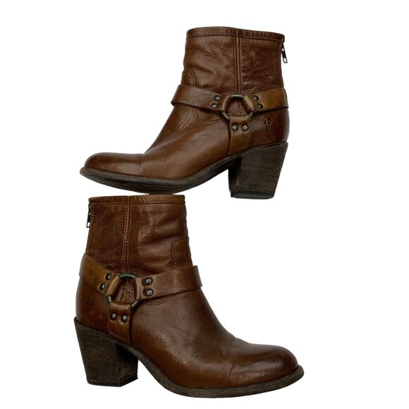 Frye Tabitha Harness Short Boots 7 1/2 B Cognac Brown Leather Buckle Western - Picture 2 of 12
